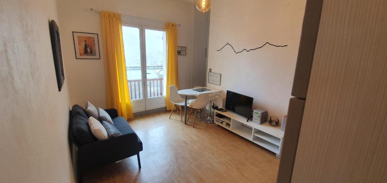 Studio Lumineux Au Centre Ville 바네르드비고르 외부 사진